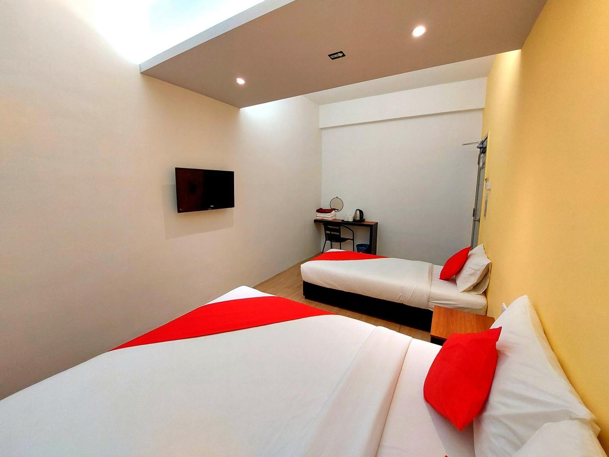 Good2Stay Budget Hotel L Lift L Coway Water L Wifi6 L Laundromat 말라카 객실 사진