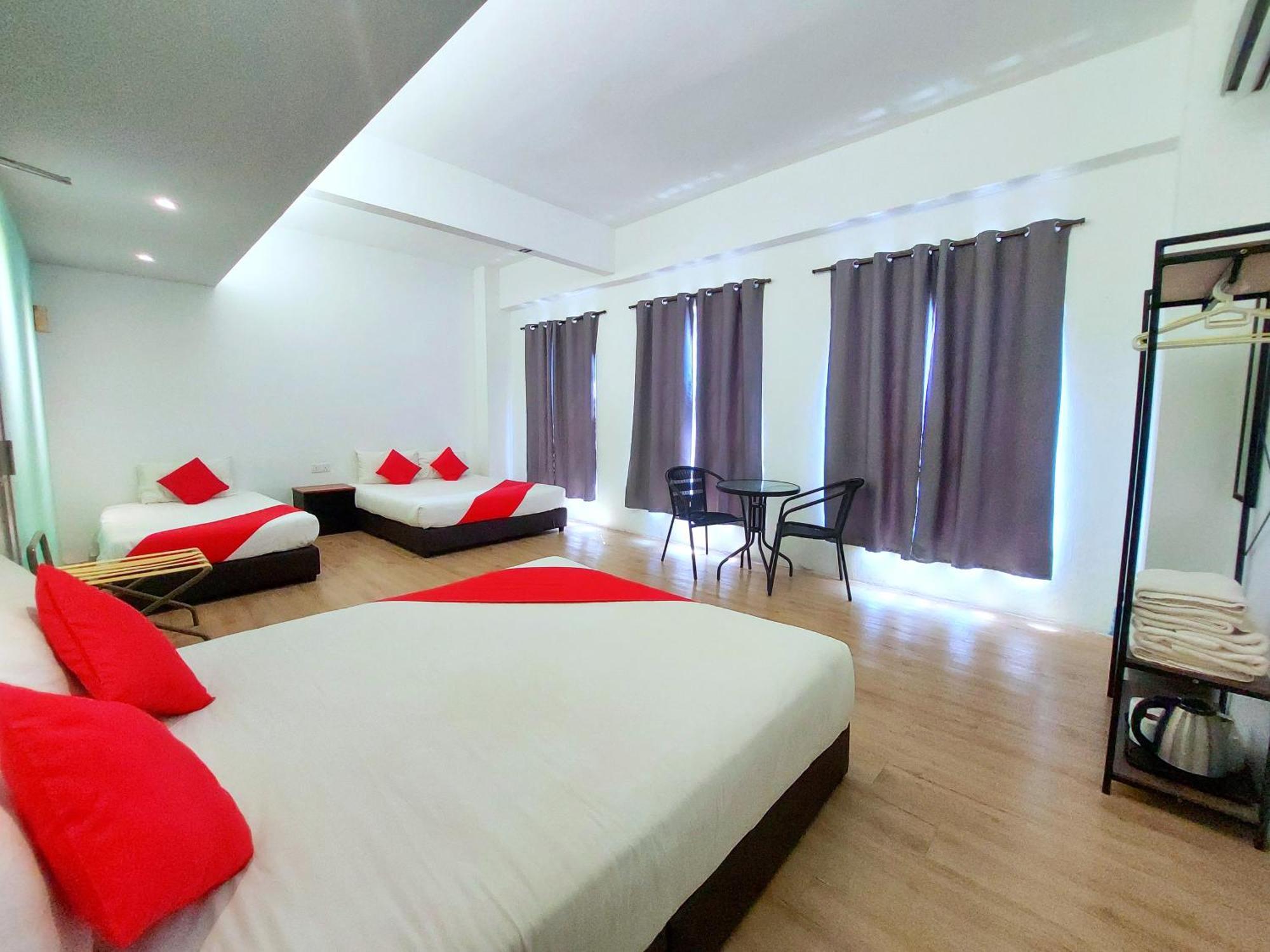 Good2Stay Budget Hotel L Lift L Coway Water L Wifi6 L Laundromat 말라카 객실 사진