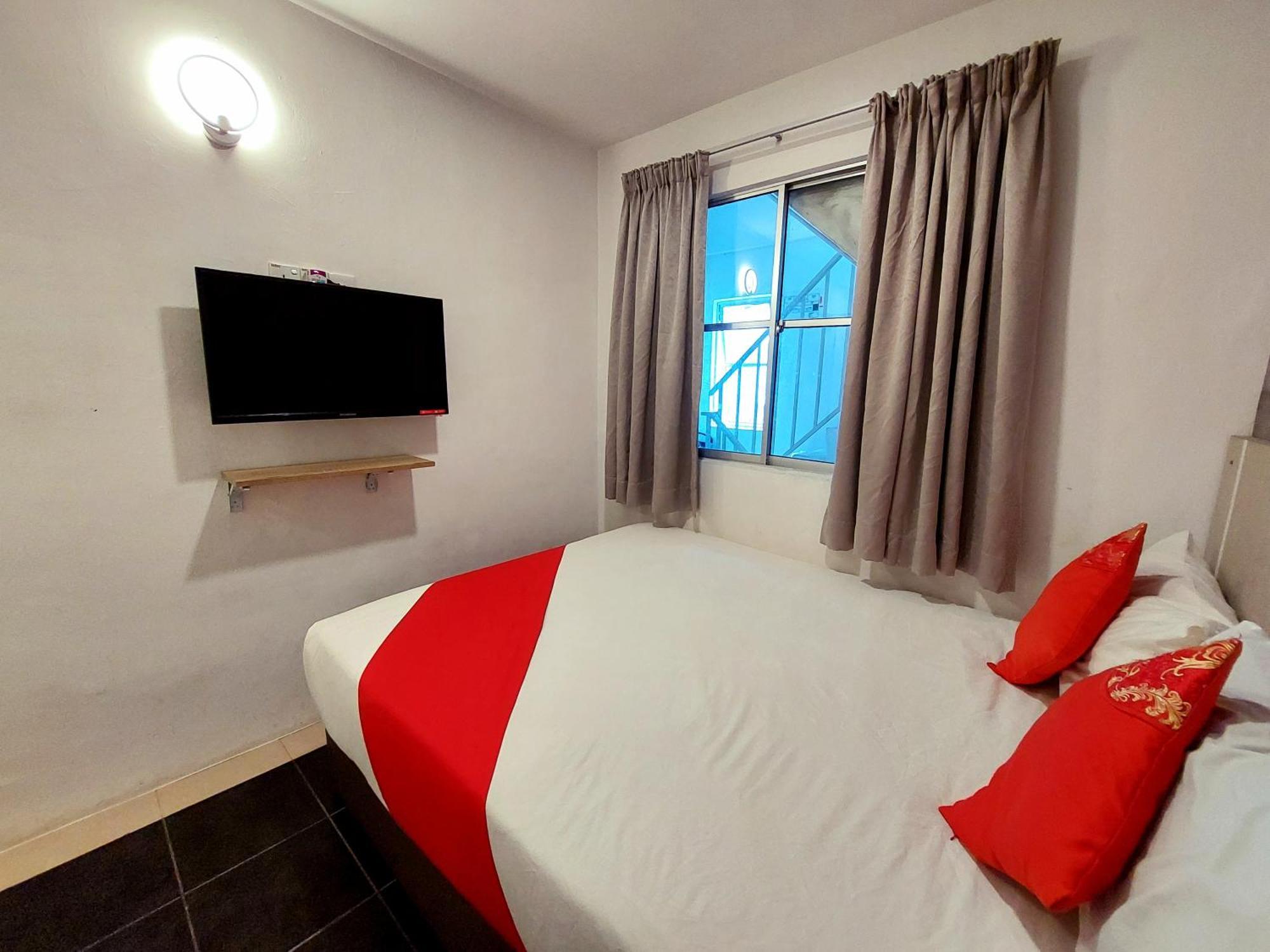 Good2Stay Budget Hotel L Lift L Coway Water L Wifi6 L Laundromat 말라카 객실 사진