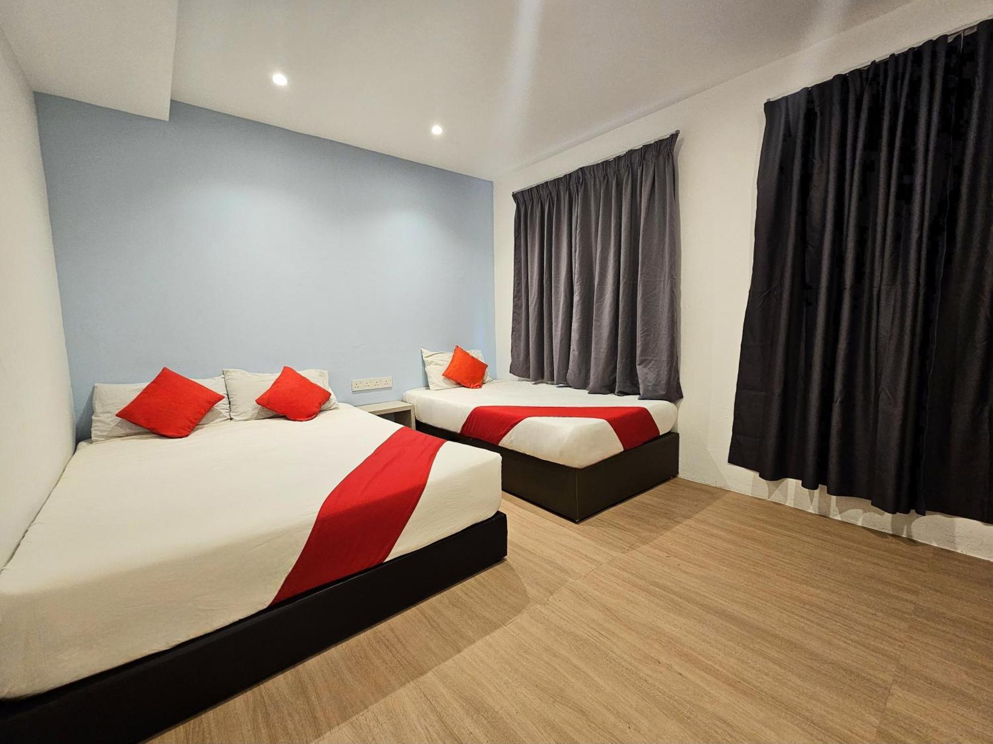Good2Stay Budget Hotel L Lift L Coway Water L Wifi6 L Laundromat 말라카 객실 사진