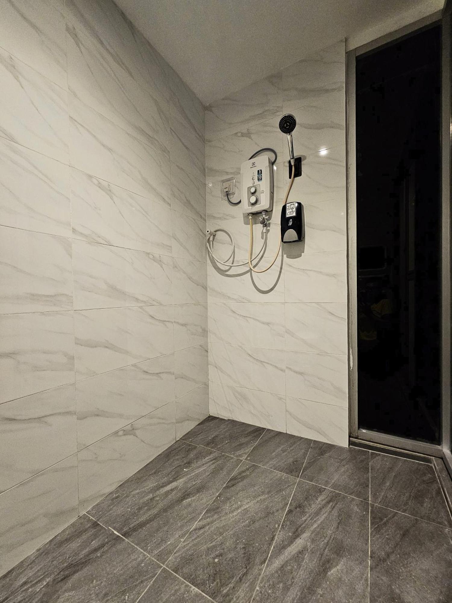 Good2Stay Budget Hotel L Lift L Coway Water L Wifi6 L Laundromat 말라카 객실 사진
